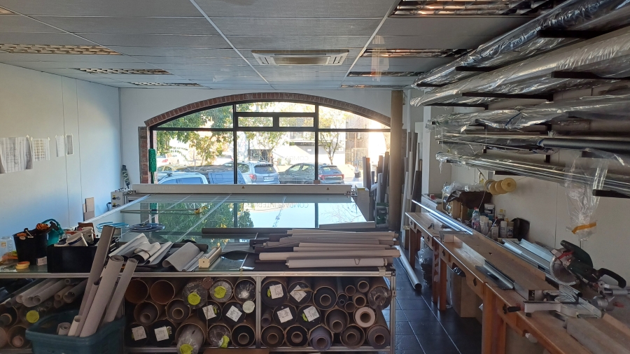 To Let commercial Property for Rent in Devon AH Western Cape